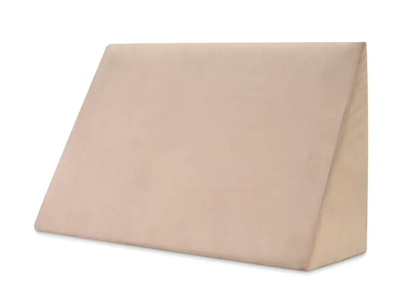 Respaldo triangular sin posabrazos